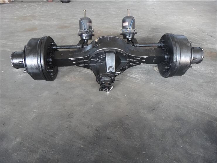矿用车优质驱动后桥.jpg